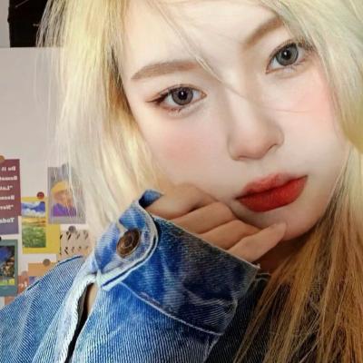 一组惊艳你的氛围感女生头像(20张)