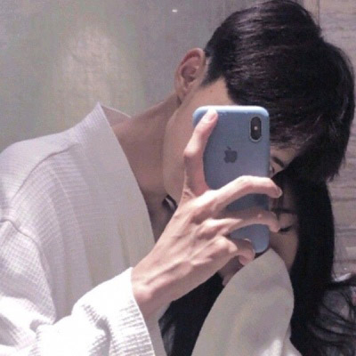 情头像情侣双人一人一张(精选22张)
