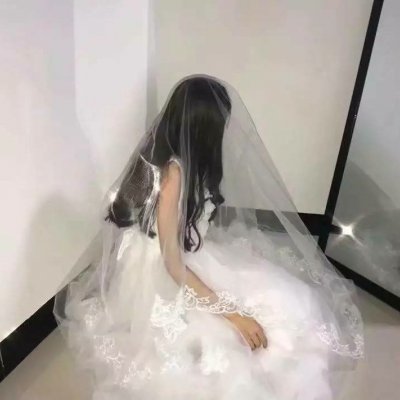 女生穿婚纱头像图片(优选24张)