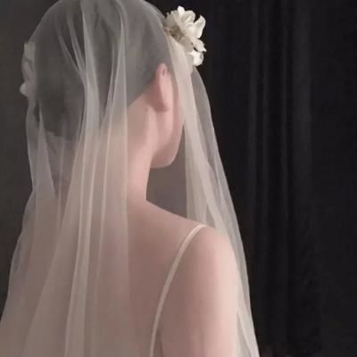 女生穿婚纱头像图片(优选24张)