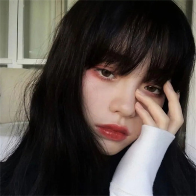 成熟高冷气质女生头像(22张)