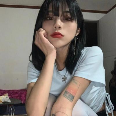 第一眼就吸引人的图片女生头像(优选22张)