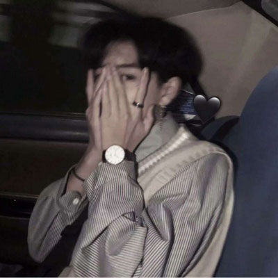 最新帅气霸气的男生陌陌头像图片(28张)