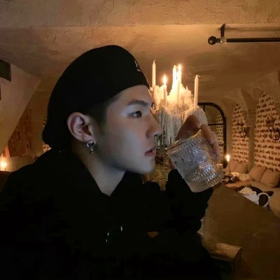 2023年最霸气的微信头像图片(精选20张)