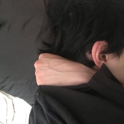 成熟且有深度的头像(精选16张)