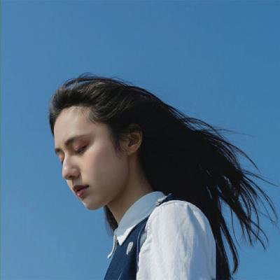 清纯高冷女生头像侧脸(优选22张)
