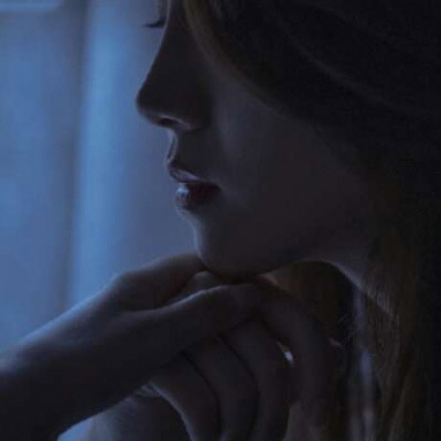 清纯高冷女生头像侧脸(优选22张)