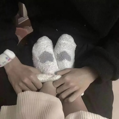 超甜的情侣头像一人一半可爱(共20张)