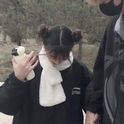 超甜的情侣头像一人一半可爱(共20张)