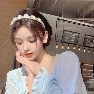 有气质的漂亮女孩头像图片(精选20张)