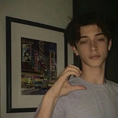 欧美风男生微信头像(优选22张)