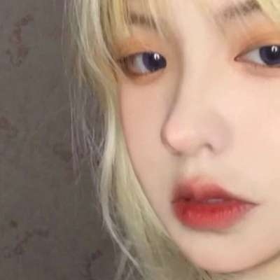 20岁左右女人微信头像(22张)