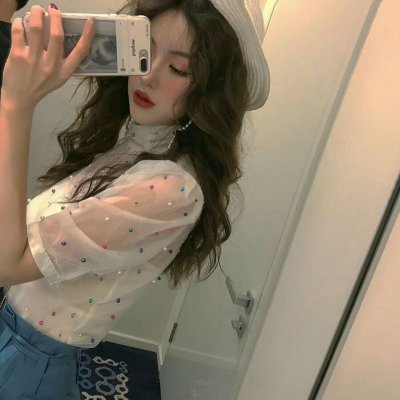 20岁左右女人微信头像(22张)