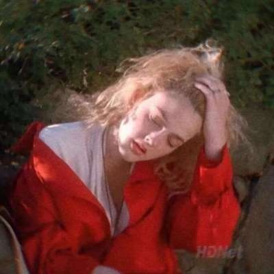 高冷的欧美女生头像(精选22张)