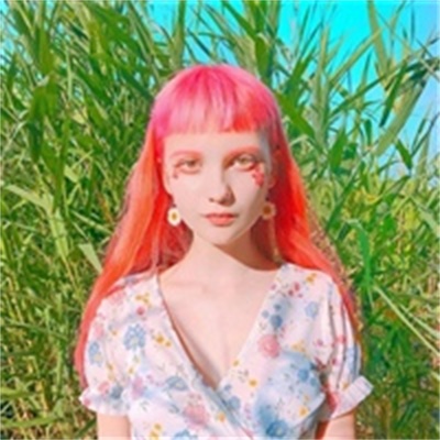 高冷的欧美女生头像(精选22张)