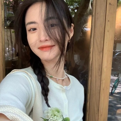 高清好看的女生网红头像ins风格图片大全(优选22张)