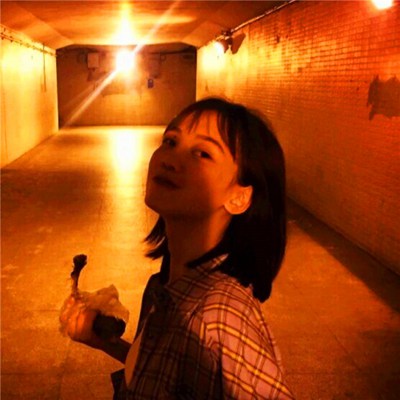 2023高冷头像女孩霸气十足(精选18张)