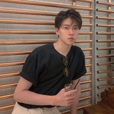 高清阳光帅气男生头像干净(优选24张)