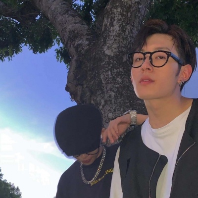 高清阳光帅气男生头像干净(优选24张)