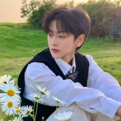 高清阳光帅气男生头像干净(优选24张)