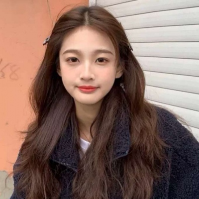 精选优质女生头像(共24张)