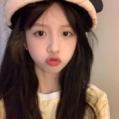 精选优质女生头像(共24张)