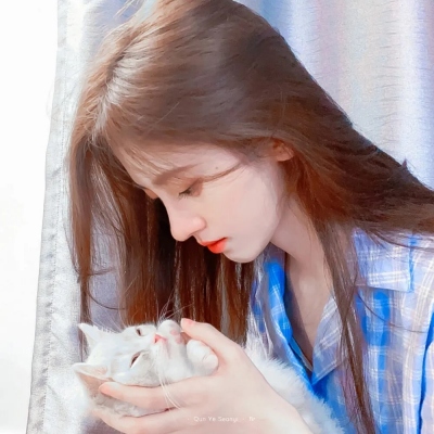 抖音网红时尚女生头像图片大全(优选22张)