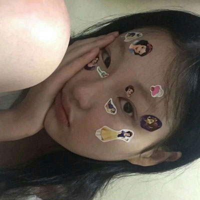 抖音网红时尚女生头像图片大全(优选22张)