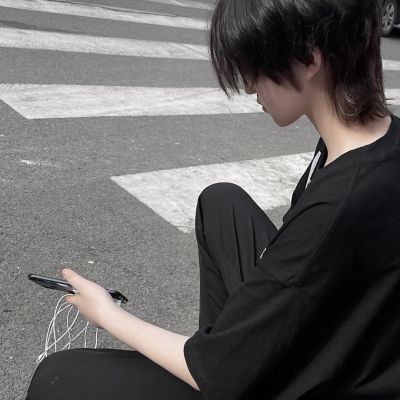 又拽又高冷的男生头像(20张)