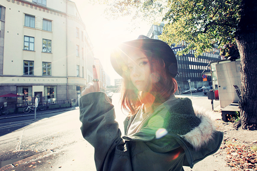 等待一个人的伤感说说心情短语_等待一场风暴的洗礼