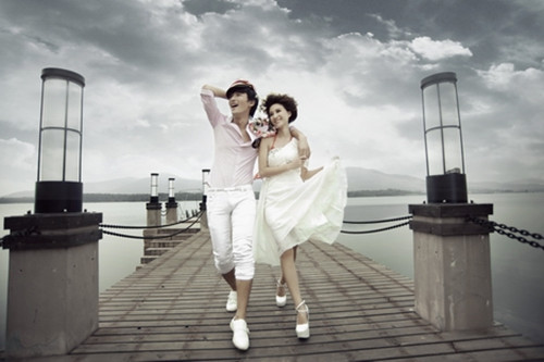 浪漫甜蜜的情感爱情句子_我爱上了你注定了为爱情燃烧