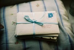 张小娴经典语句 与其逃避现实不如笑对人生