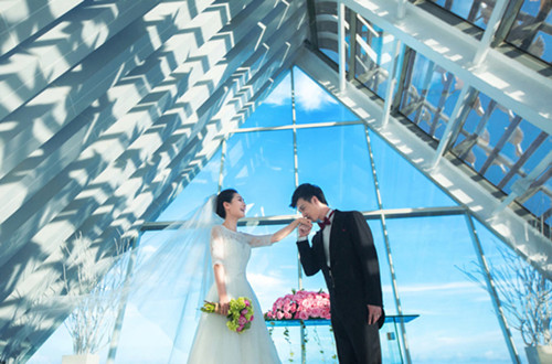 个性情侣网名两个字_侧爱 余恨