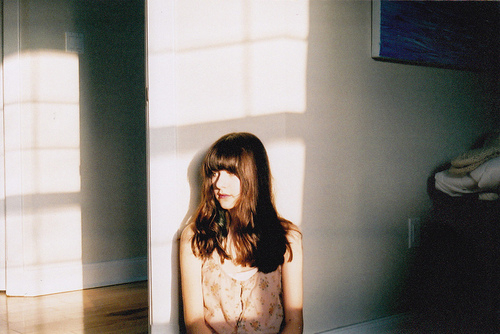 心如刀割的伤感网名_懒说话