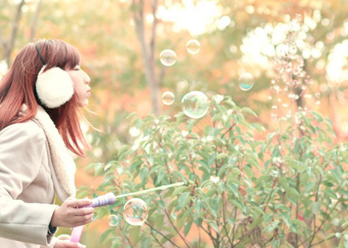 朋友圈经典伤感说说 如花美眷似水流年