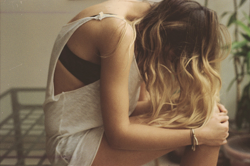 经典伤感qq伤感说说 海枯石烂纯属扯淡