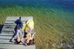 两个人恋爱的心情说说_爱情是暖一个人的心