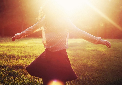 伤感网名男生两个字_妆り