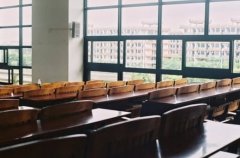 非主流颓废伤感句子_心碎了也就不疼了