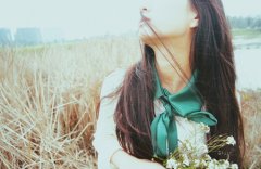 落寞的非主流经典说说 谁的寂寞覆我华裳