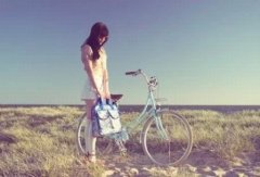 成熟女人的伤感句子_心似寒秋情比瘦月