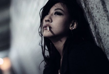 关于伤感而抽烟的说说