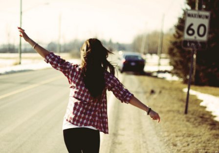 一切都不值得的说说