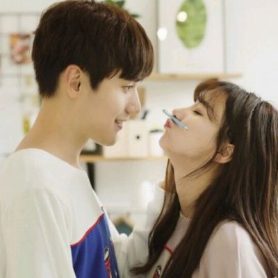 幸福甜蜜的qq情侣头像一对两张幸福情侣头像一