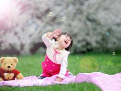 形容替别人说话的句子 形容说话的句子