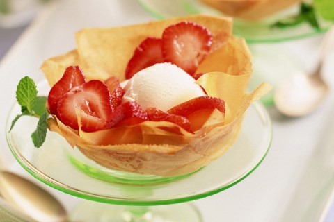 带易字的qq网名