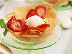 带易字的qq网名