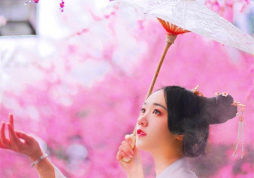 最暖的古风句子说说心情，让人如痴如醉！