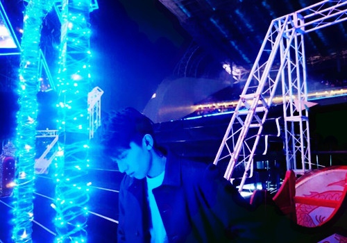 适合小男孩的微信昵称两个字