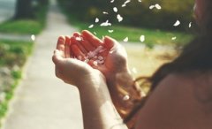 被孩子气的心累的句子(39句)